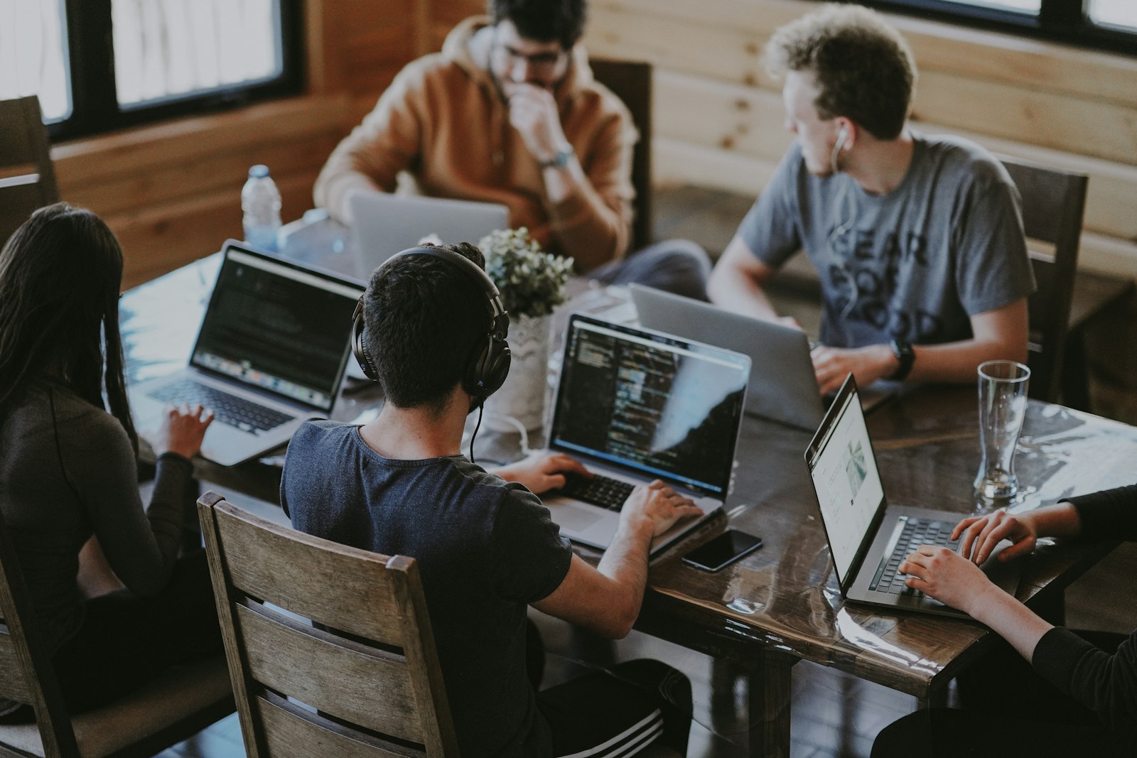 Consultants working together